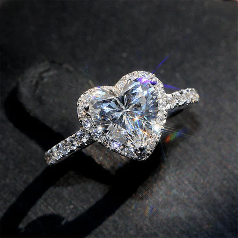 Coralia Amouré Ring | Weißgold