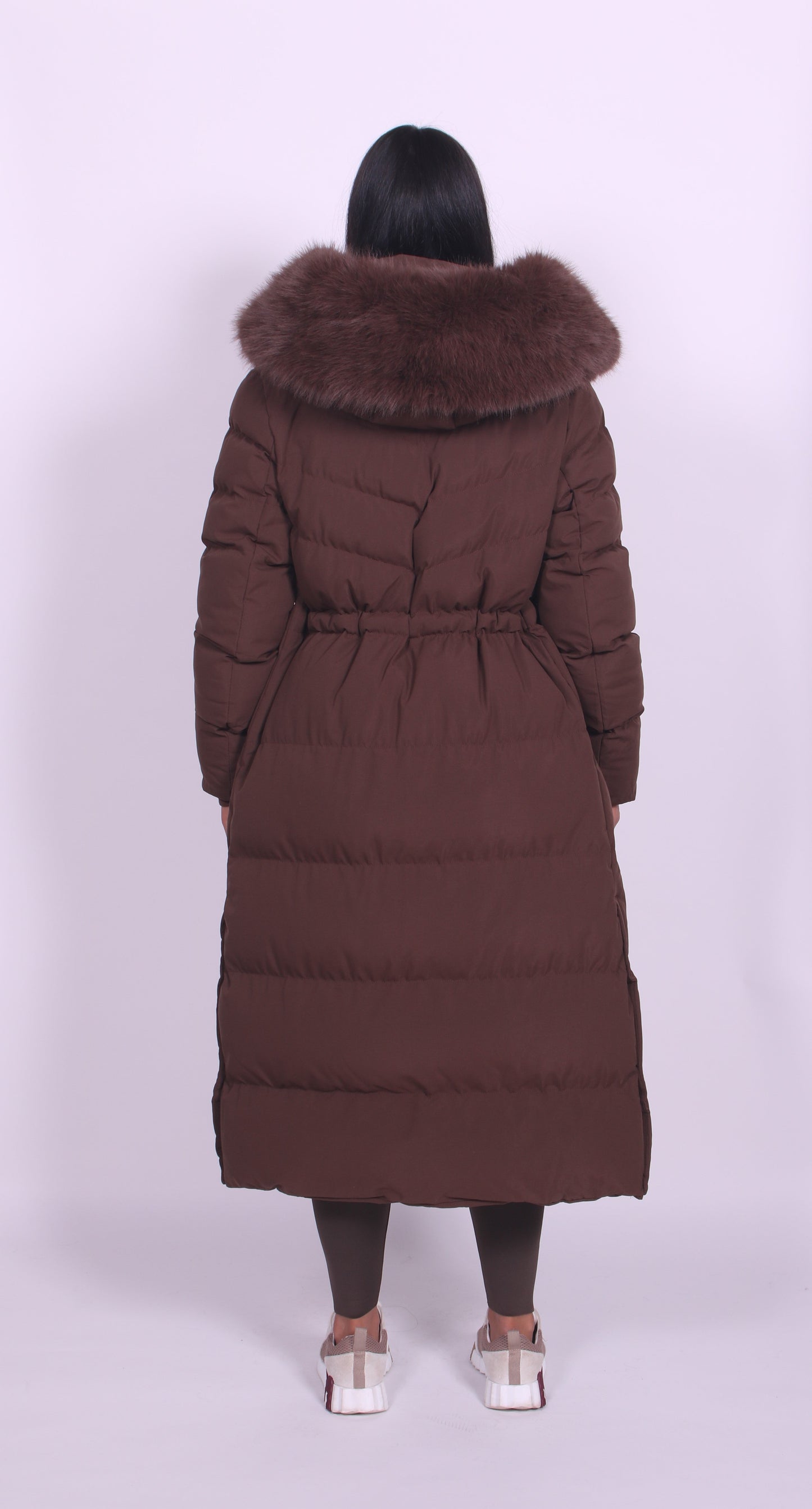 Alissa - Abrigo largo de invierno con capucha de piel