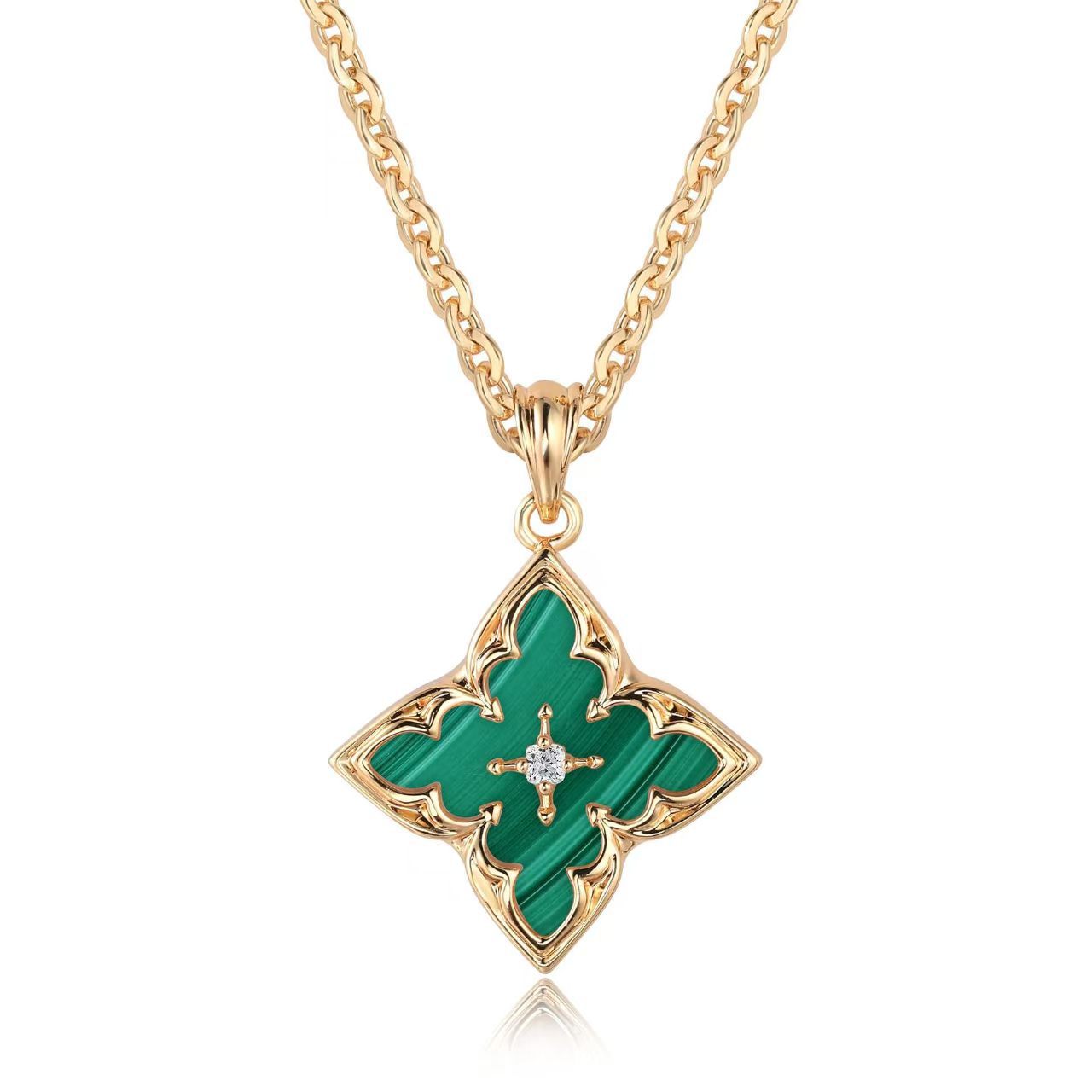 Brown Clover Pendant Necklace | Gold