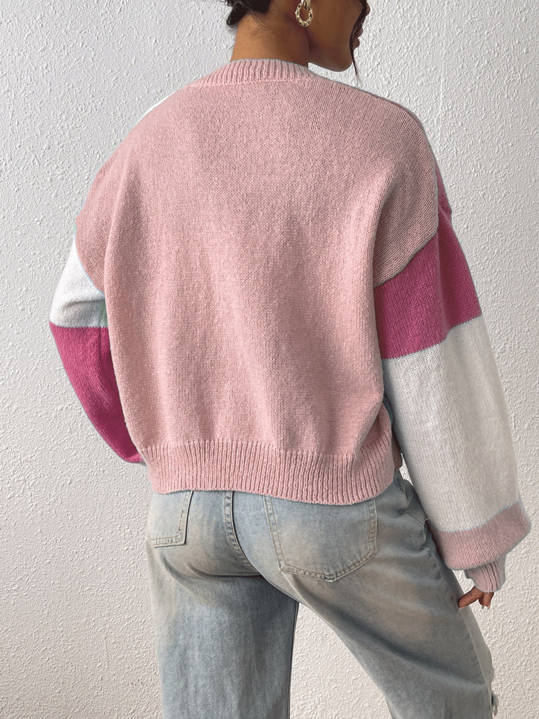 Kort cardigan til kvinder – afslappet strikket cardigan