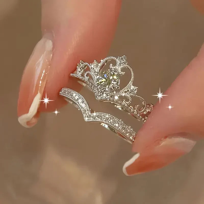 Juego de anillos de corona brillante | Oro blanco