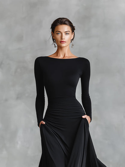Vestido maxi feminino preto moderno de crepe com franzido e decote canoa