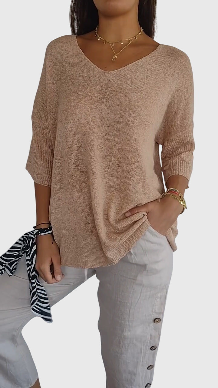 Cassandra | Blusa Elegante com Decote em V
