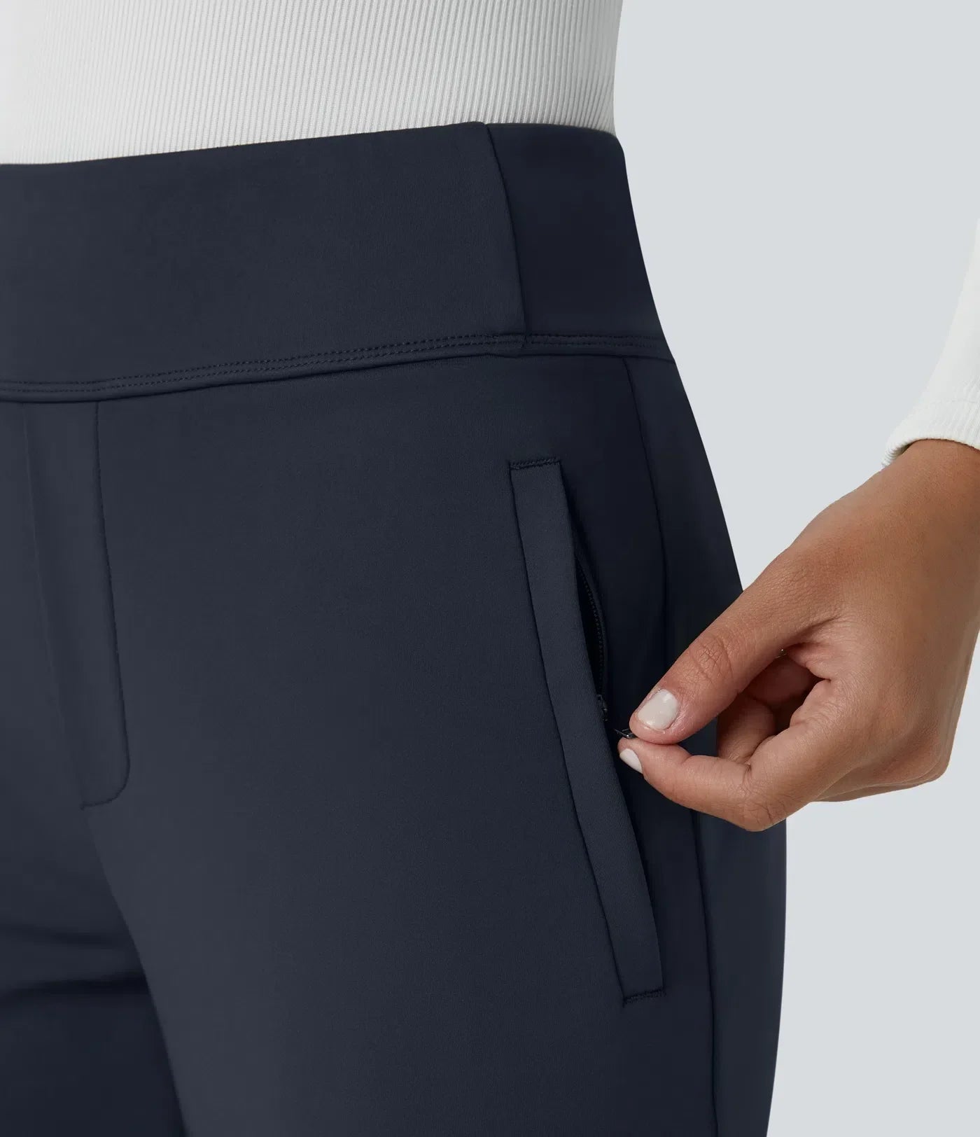 Pantalones de trabajo acampanados Velouré Flex™ de tiro medio con bolsillo lateral con cremallera