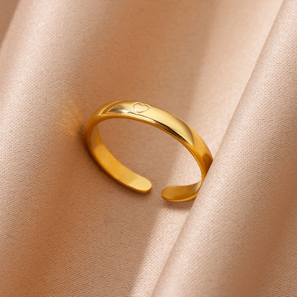 Leiannora | Anillo Love de Oro 18K