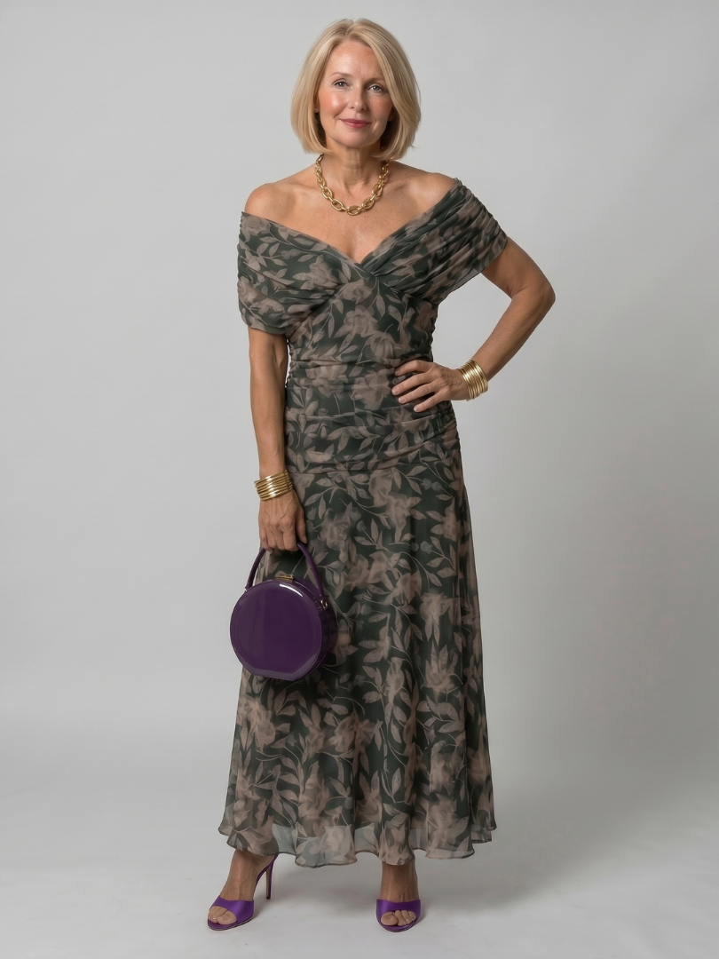 Calen | Off-shoulder flydende midi-kjole