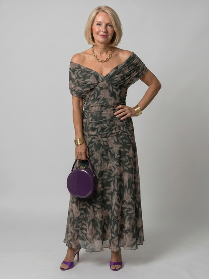 Calen | Off-shoulder flydende midi-kjole