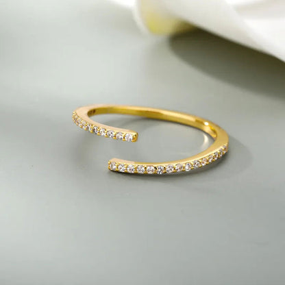 Eliandrea | Anillo clásico de circonia en oro de 18K
