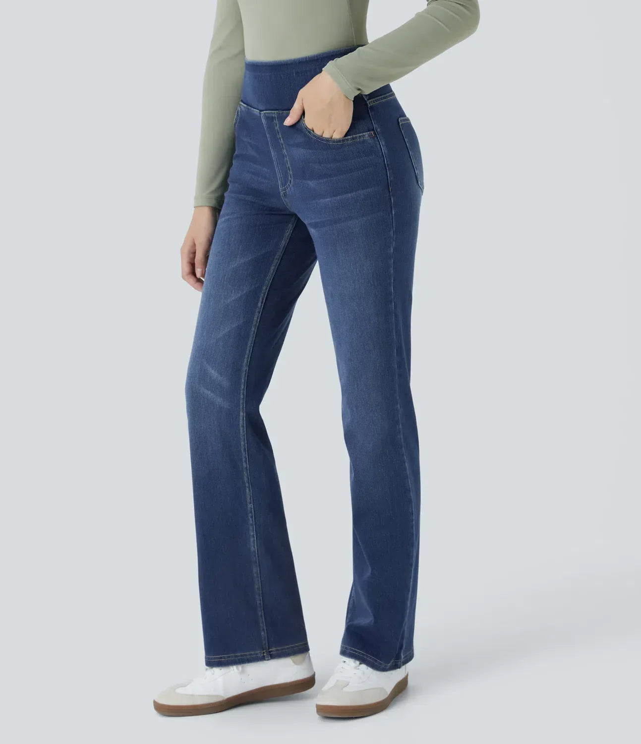 Vaqueros informales de corte bootcut, de talle alto, con bolsillos y lavado Premium Wash™