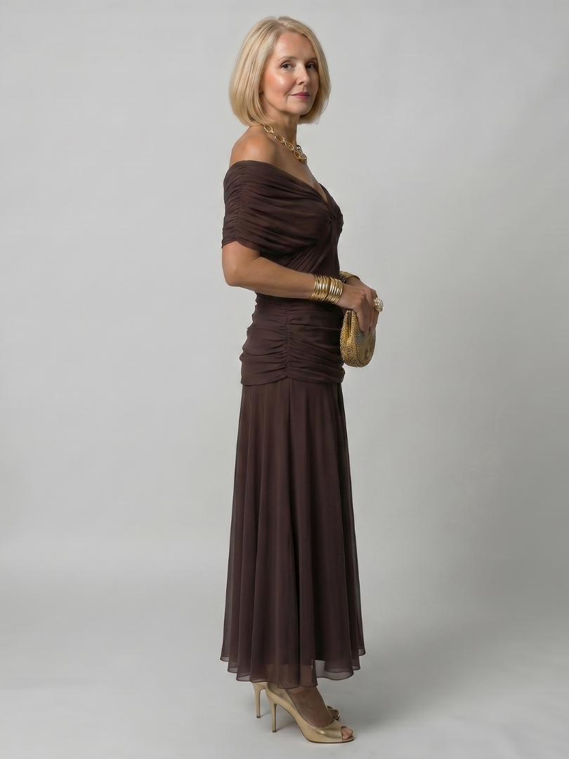 Calen | Off-shoulder flydende midi-kjole