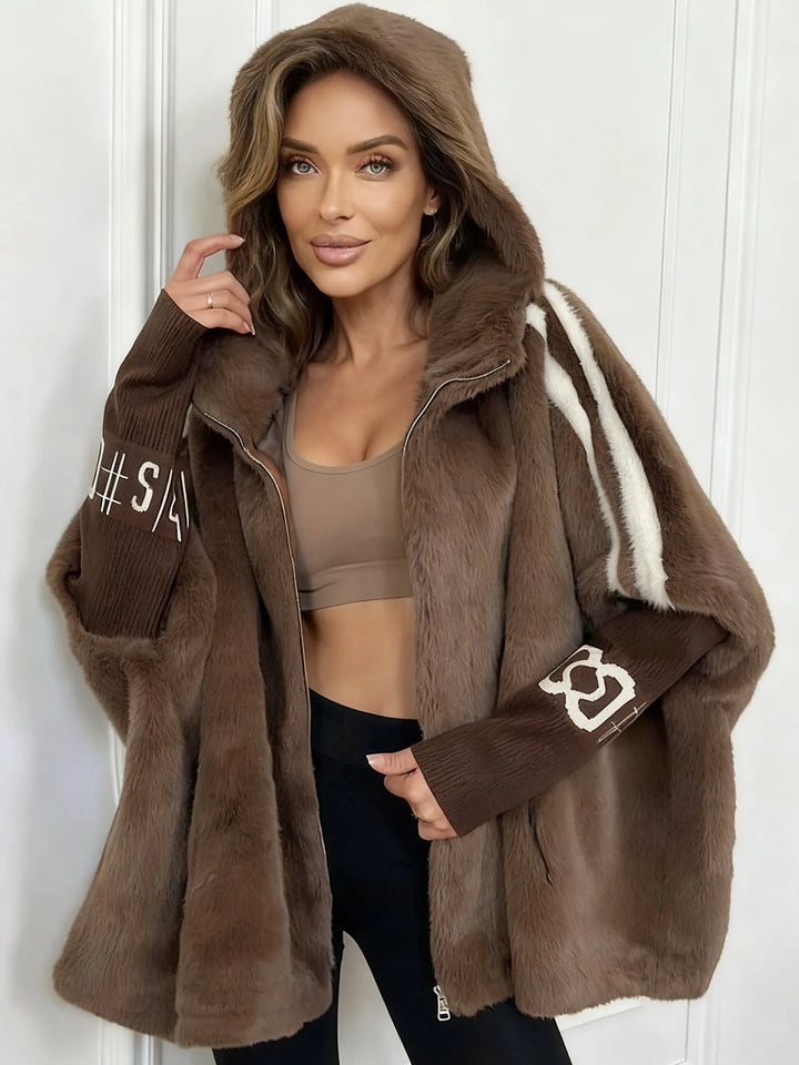 Ellah – Oversized Wintermantel aus Kunstpelz
