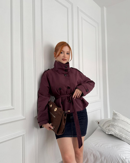 Alzea – Gabardina corta con cinturón
