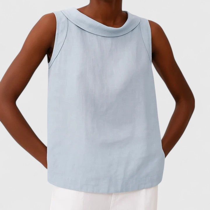 Anastine | Elegant top med rullekrave