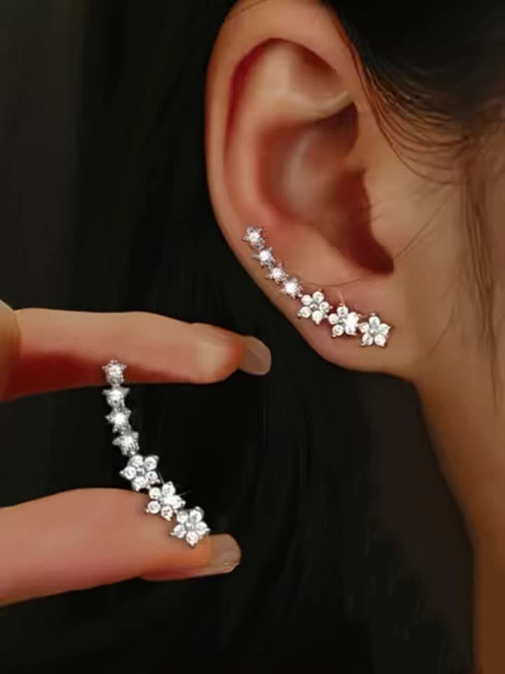 Pendientes dorados con flores y pedrería rhinestone