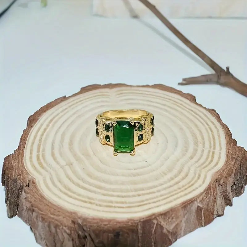 Anillo Averine Virdara | Dorado