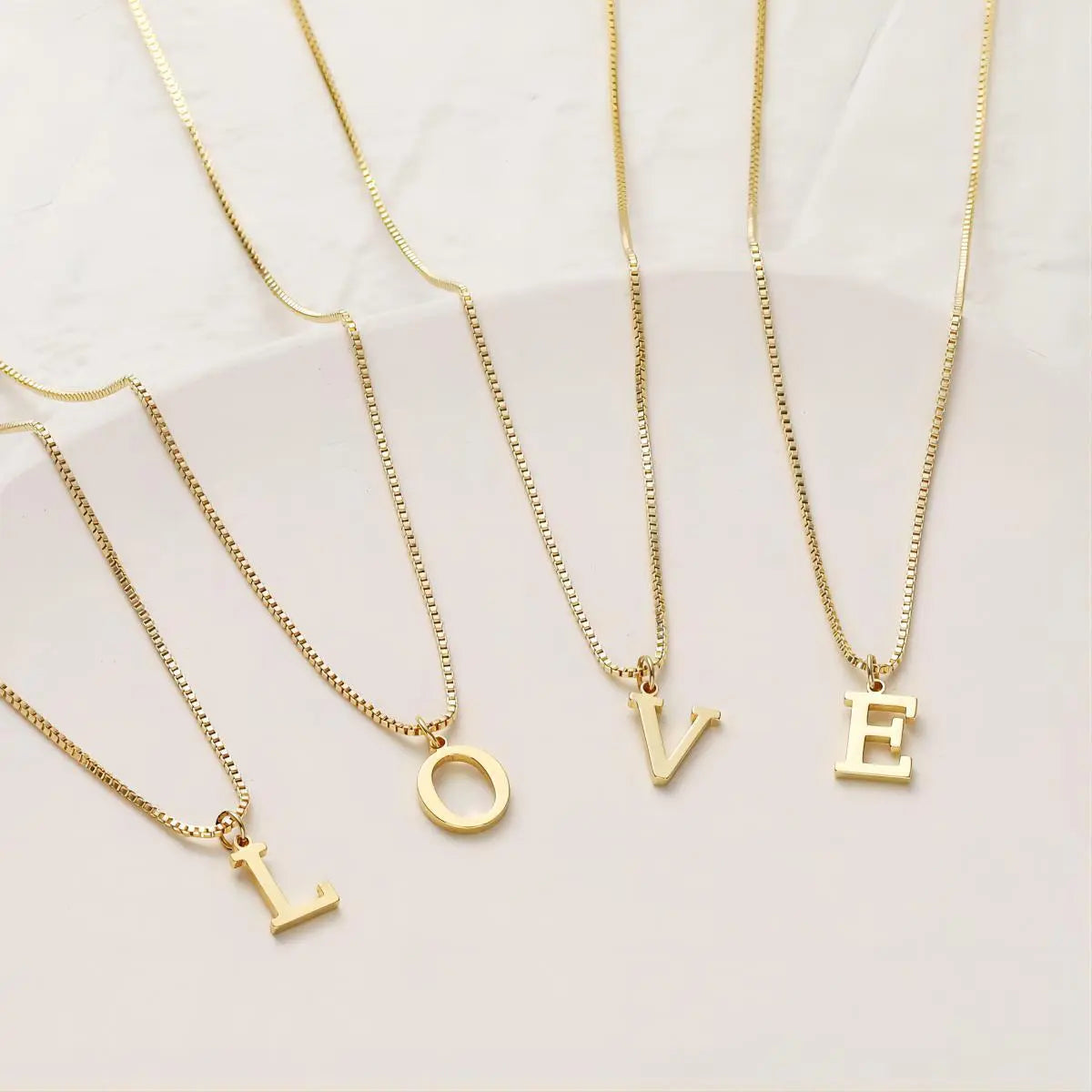 Enzhalynne | Halskette mit Initialen 18K Gold
