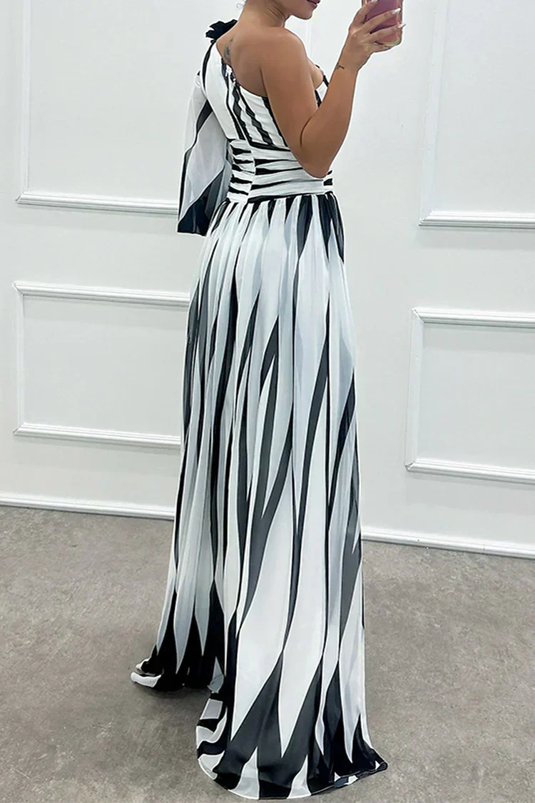 AURORA | Elegantes gestreiftes Kleid mit einem Schulterträger