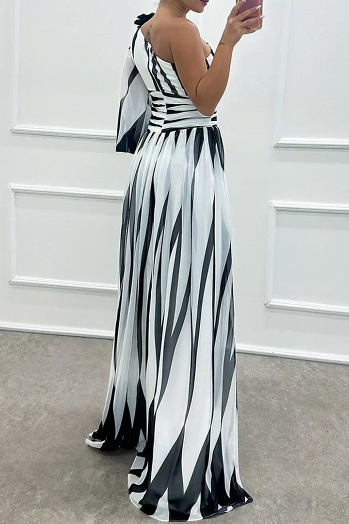 AURORA | Elegantes gestreiftes Kleid mit einem Schulterträger
