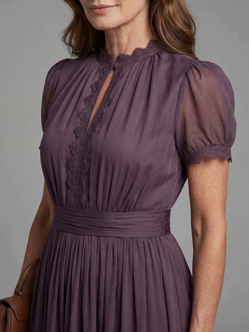 Elia | Vestido maxi con cintura fruncida y abertura en la espalda