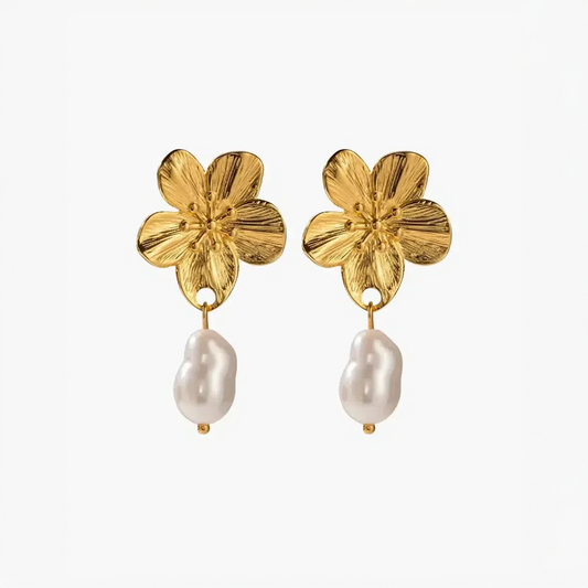Haléa | Pendientes con flores y perlas delicadas