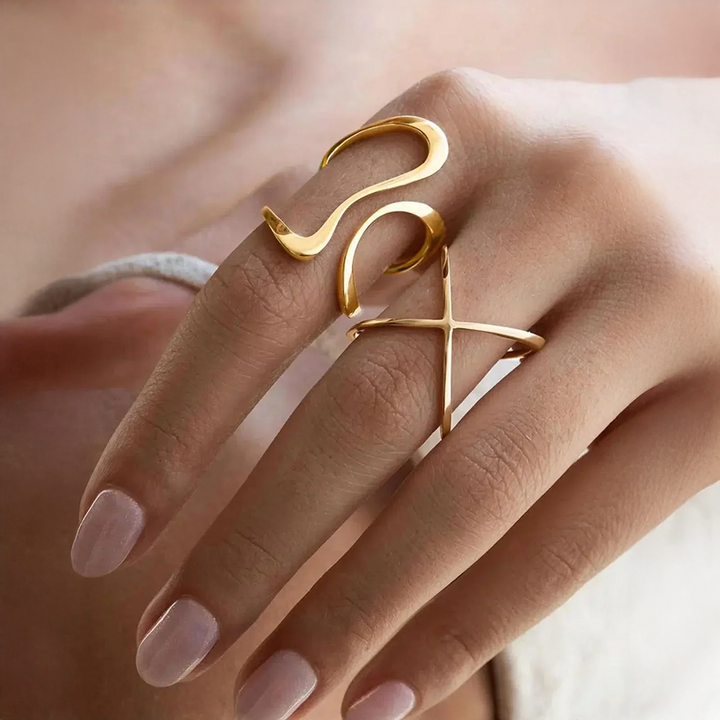 Floréa | Anillo en espiral con diseño distintivo