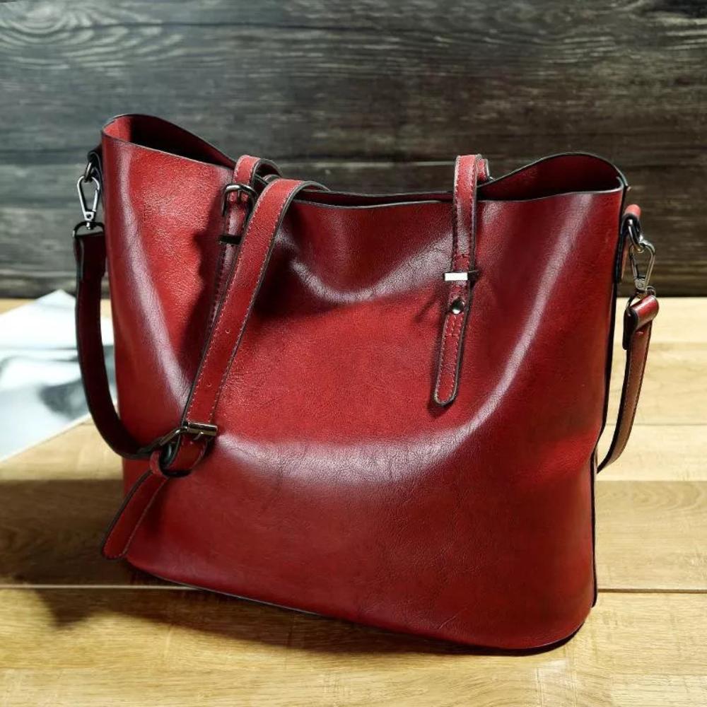 Nicolés Lieblingshandtasche | Vintage Schultertasche