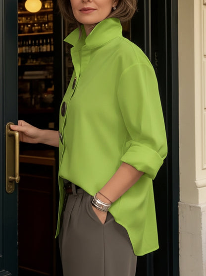 Rosaline | Blusa con cuello mao y botones decorativos