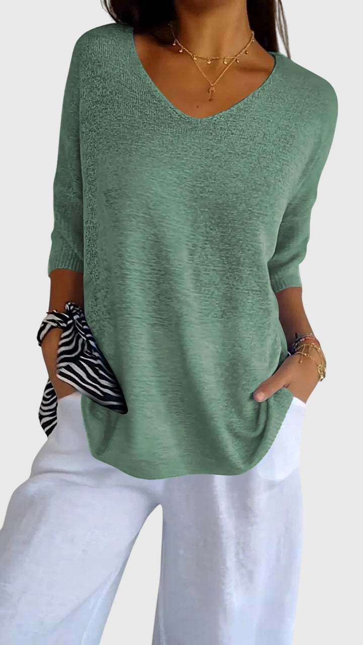 Cassandra | Blusa Elegante com Decote em V