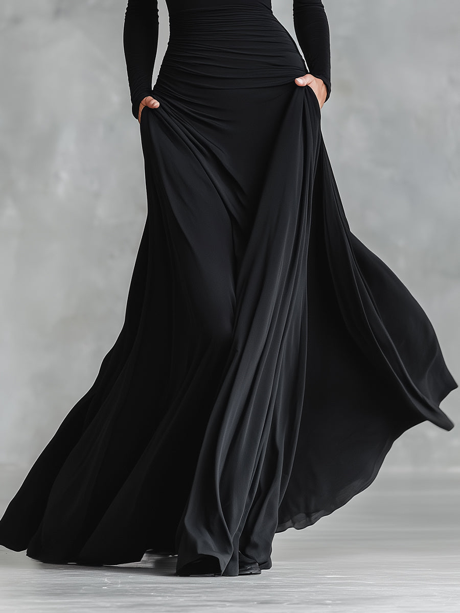 Vestido maxi feminino preto moderno de crepe com franzido e decote canoa