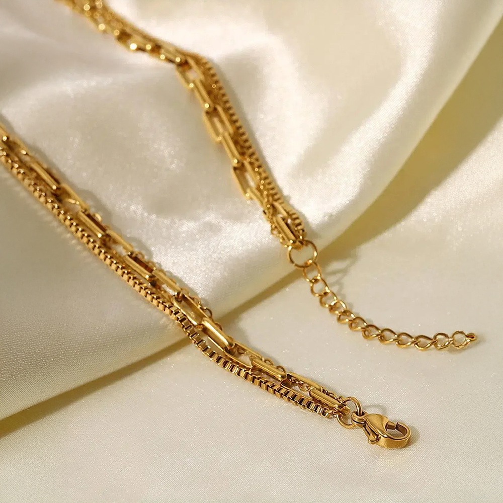 Eloria | Collar superpuesto en estilo parisino chic