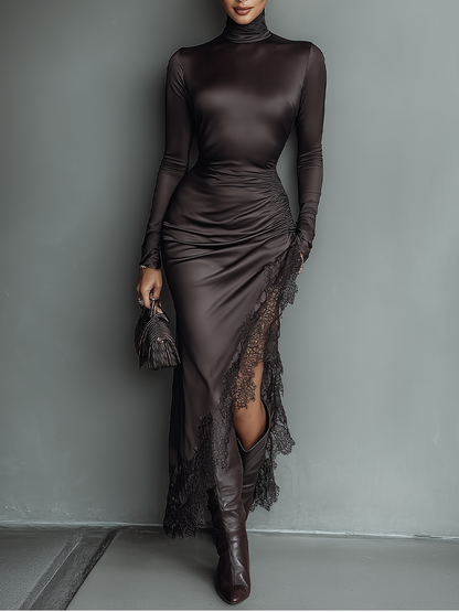 Vestido maxi feminino justo de cetim marrom-escuro, com renda e barra irregular