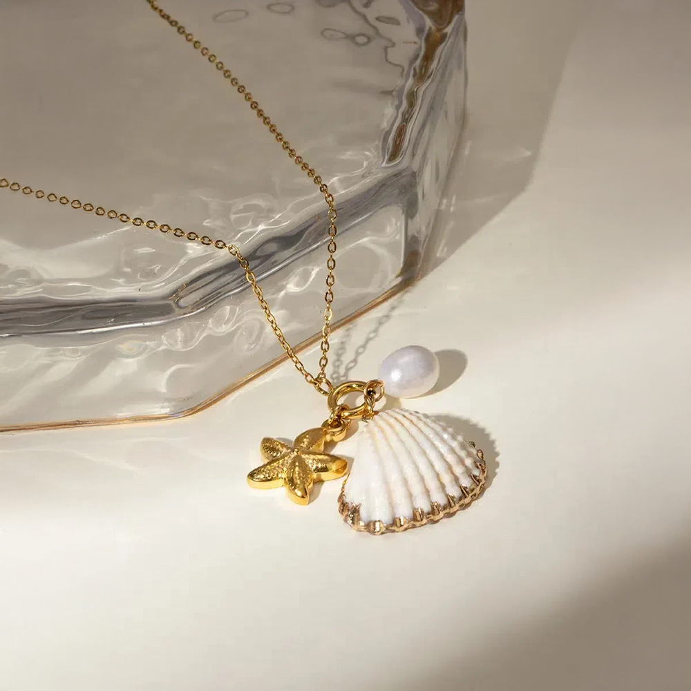 Avelia | Colar Estrela-do-Mar e Pérola com Charme Marítimo