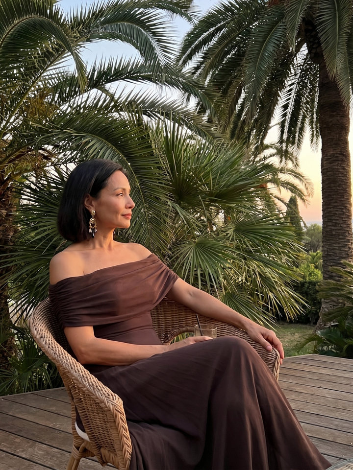 June | Off-shoulder draperet midi-kjole