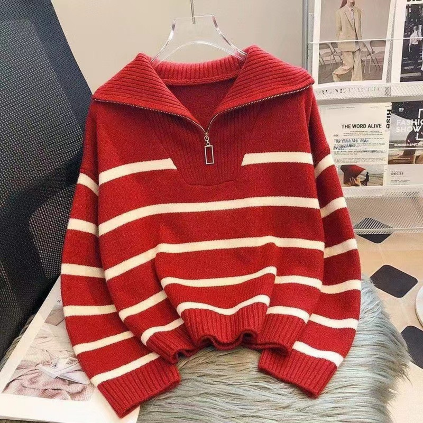 NEVAEH™ - Chic langærmet top med krave og striber