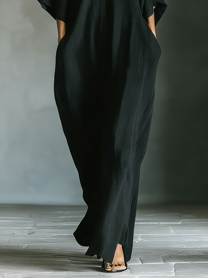 Vestido maxi feminino preto, de tecido misto de algodão, com mangas estilo quimono oversized e bolsos