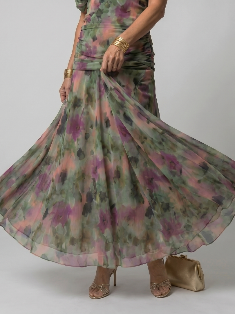Calen | Off-shoulder flydende midi-kjole
