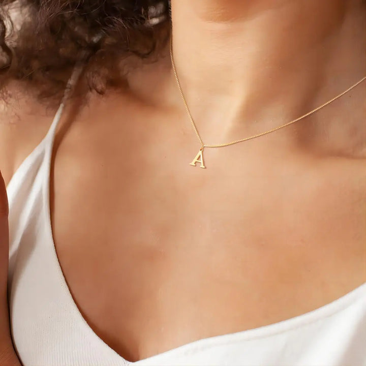 Enzhalynne | Collar con Iniciales Oro 18K