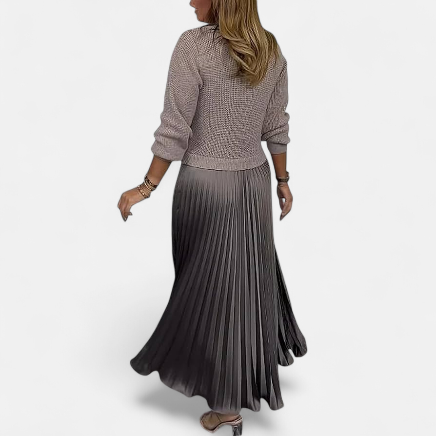 Claudia - Vestido maxi com suéter e saia plissada