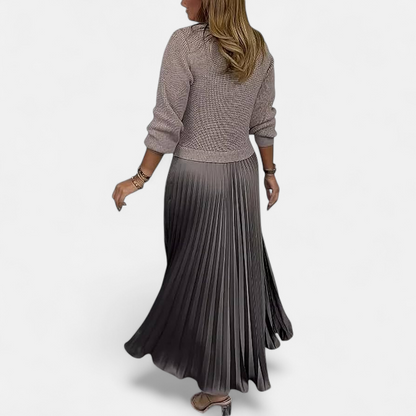 Claudia - Vestido maxi com suéter e saia plissada