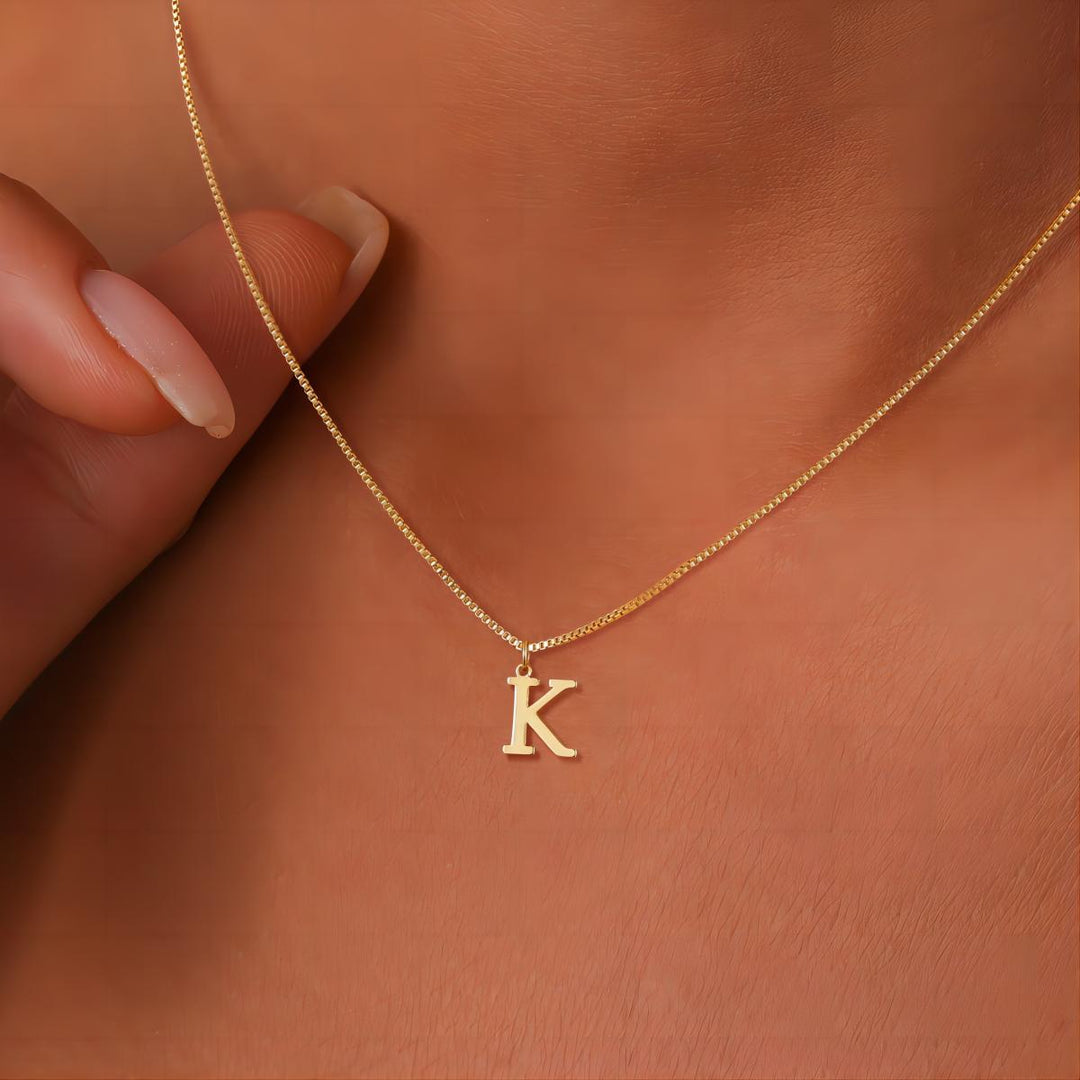 Enzhalynne | Collar con Iniciales Oro 18K