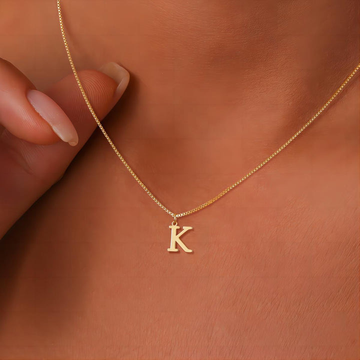 Enzhalynne | Collar con Iniciales Oro 18K
