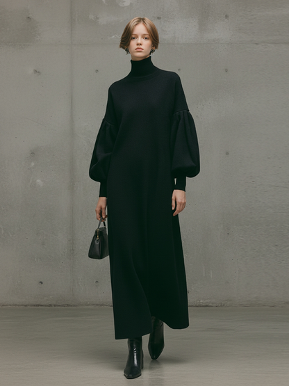 Moderne sort sweatshirt-maxikjole til kvinder med rullekrave og pufærmer