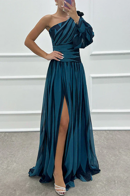 AURORA | Elegantes gestreiftes Kleid mit einem Schulterträger