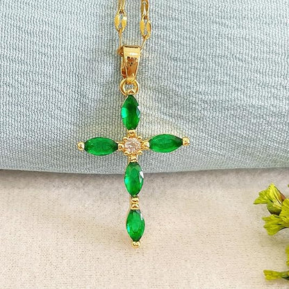 Collar con cruz de esmeralda | Dorado