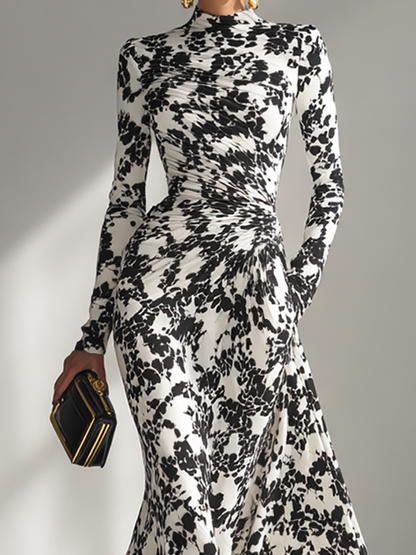 Women's Black And White Patterned Stretch Blend Wrap Dress
