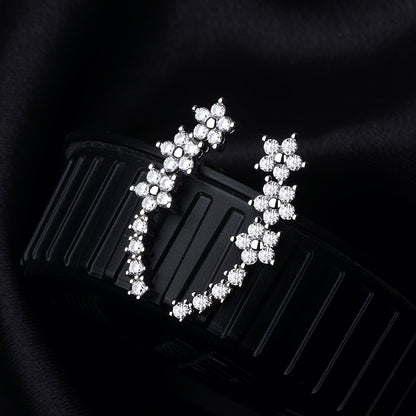 Pendientes dorados con flores y pedrería rhinestone