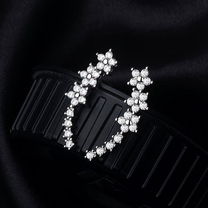 BRINCOS DOURADOS FLORAIS COM CRISTAIS RHINESTONE