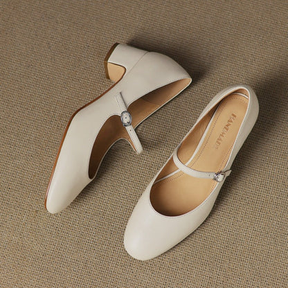 Corinne Leder Mary Jane mit rundem Zehenbereich