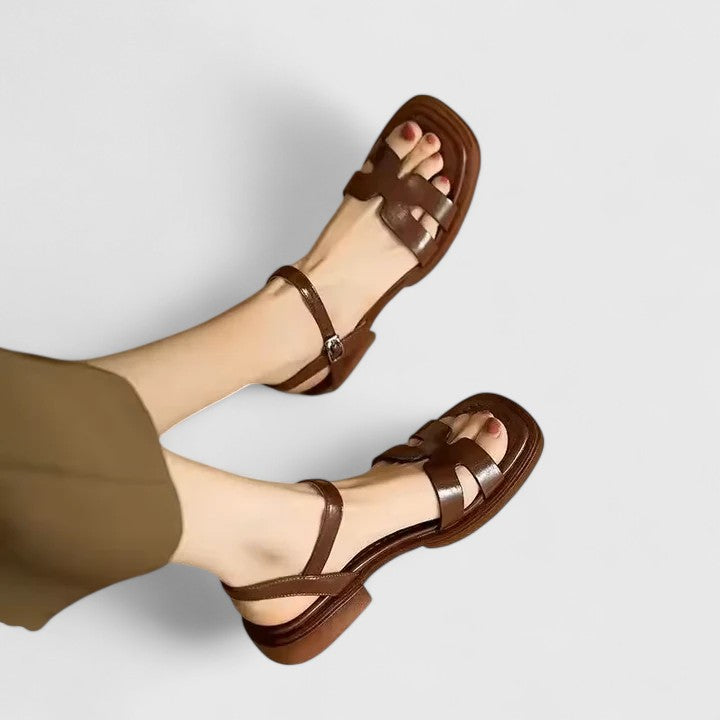 Deliane | Elegante flache Sandalen für Damen