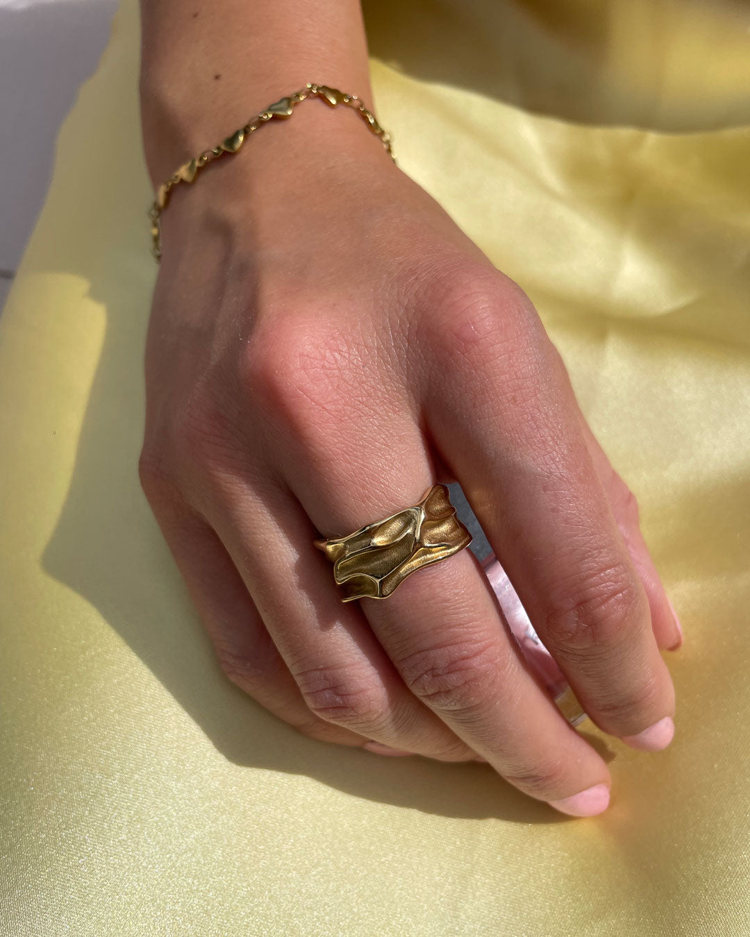Jaylinette | Anel Grande em Ouro 18K